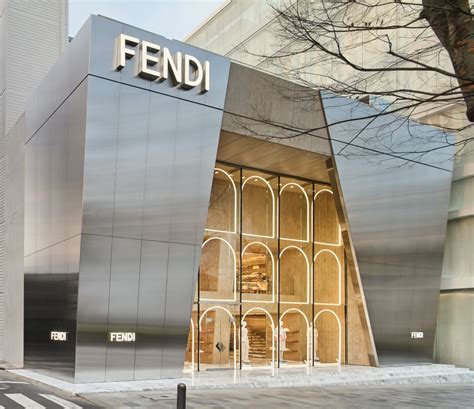 fendi shop in lisbon